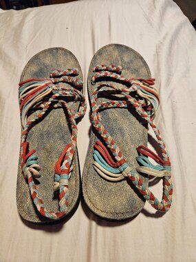Plaka Palm Leaf Flat Women's Rope Sandals size 9